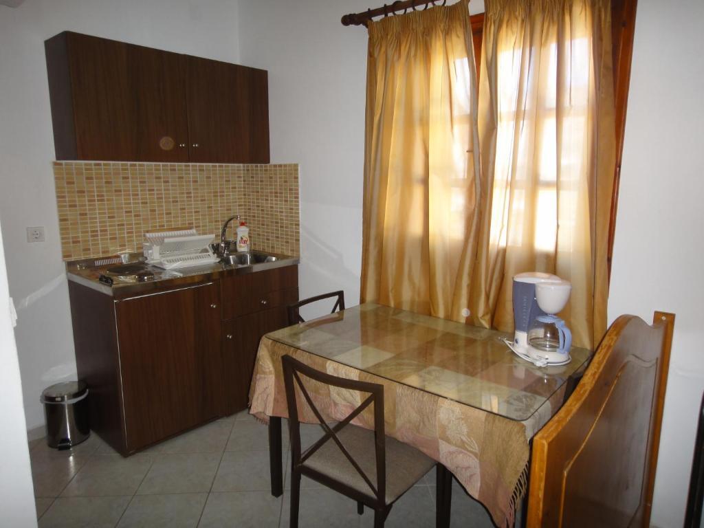 Captain'S Suites Сими Экстерьер фото