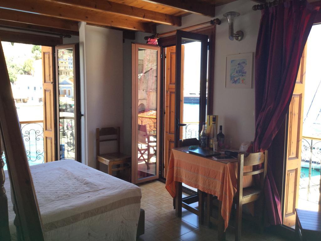Captain'S Suites Сими Экстерьер фото