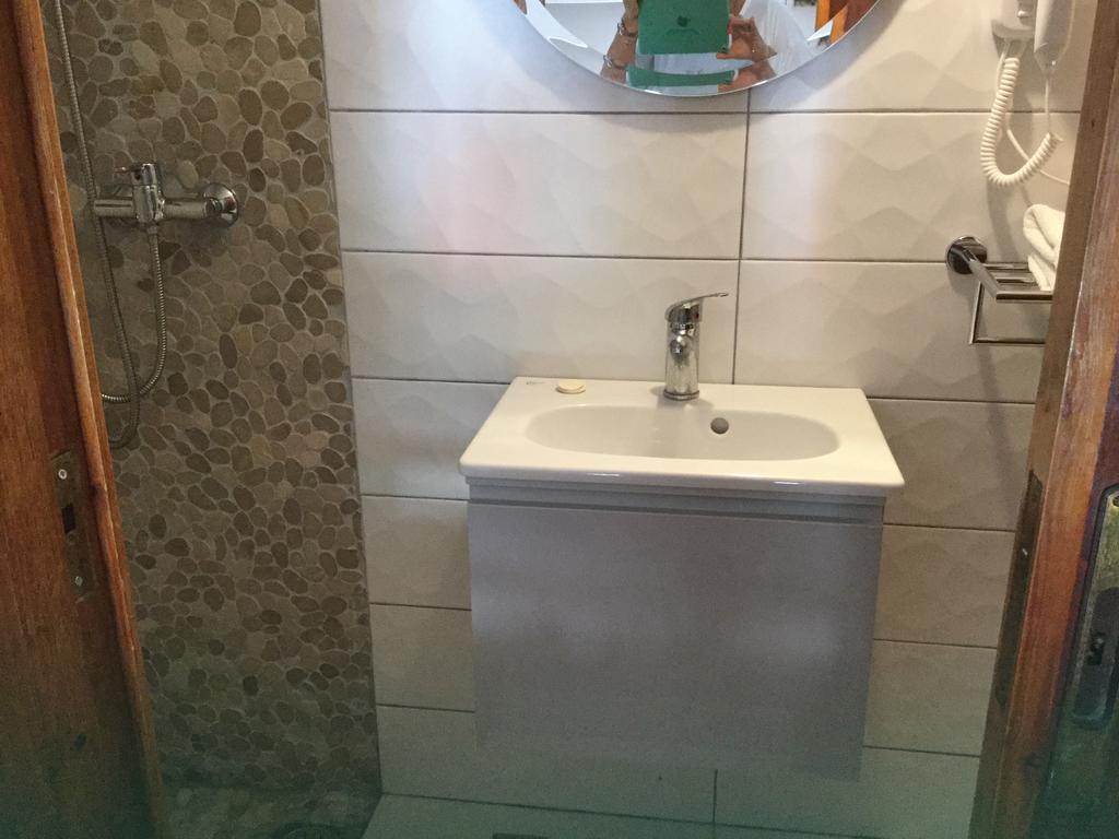 Captain'S Suites Сими Экстерьер фото